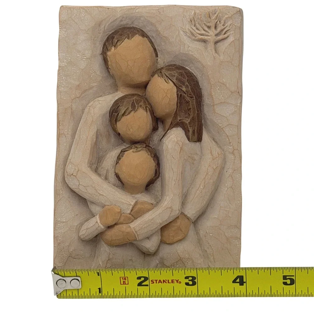 Willow Tree Family of 4 Plaque Susan Lordi DEMDACO 2001 Wall Art Sculpture 6x4